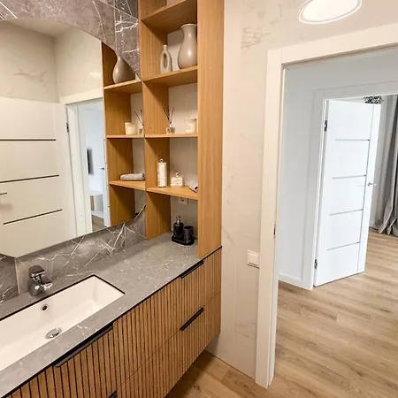 With Private Yard In Zaliakalnis Apartment *